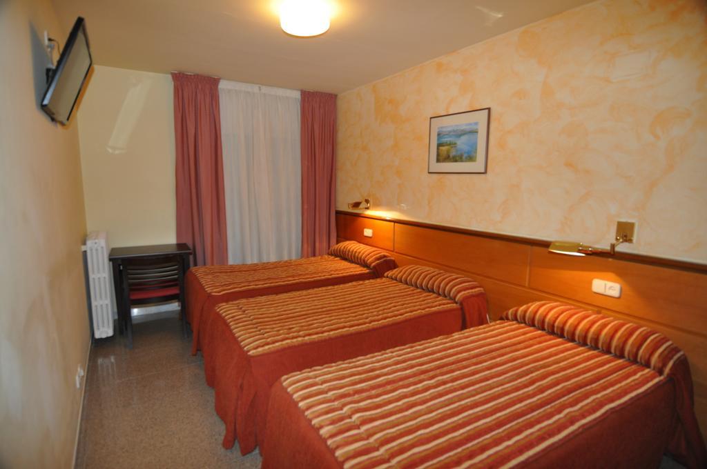 Hotel Sole Pobla de Segur Pokoj fotografie