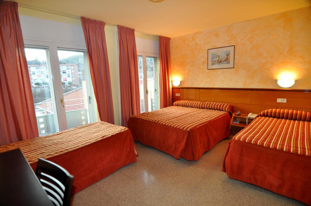 Hotel Sole Pobla de Segur Pokoj fotografie