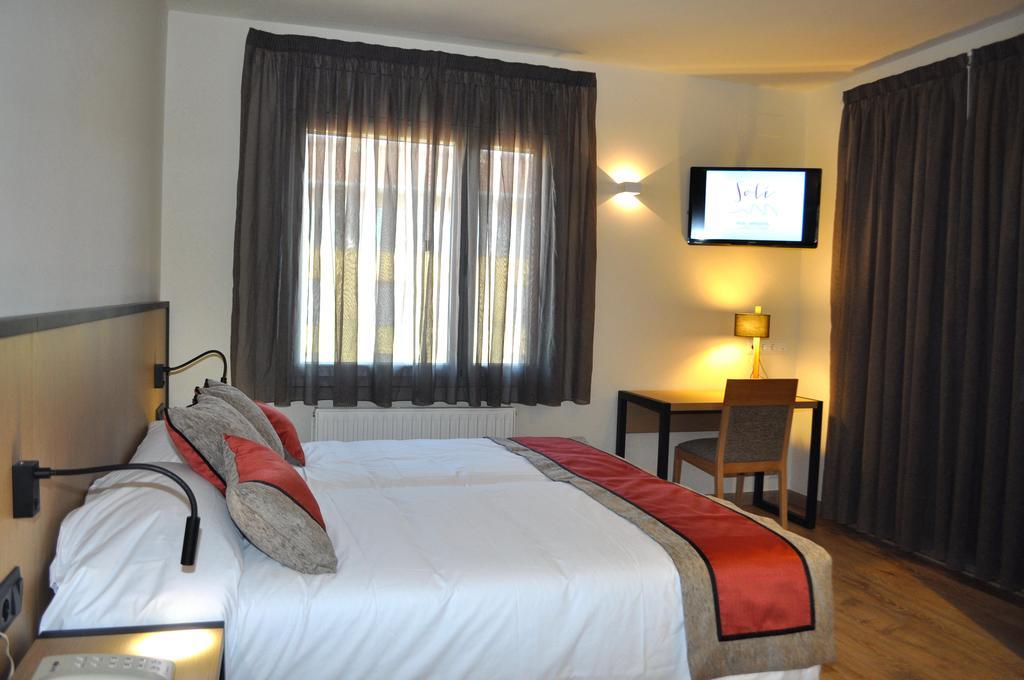 Hotel Sole Pobla de Segur Pokoj fotografie