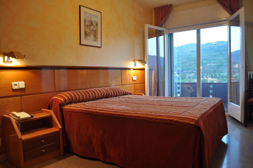 Hotel Sole Pobla de Segur Pokoj fotografie